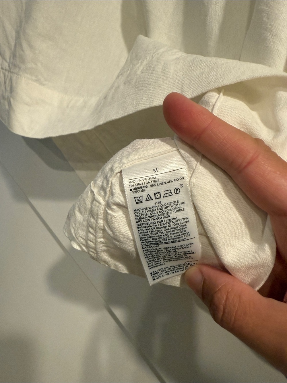 GAP White Sleeveless Tank Top - Picture 4 of 6